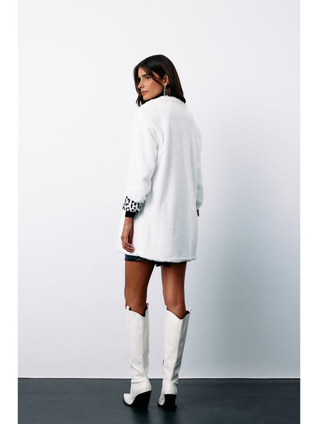 Leopar Astarlı Pelüş Kaban - Ekru-5