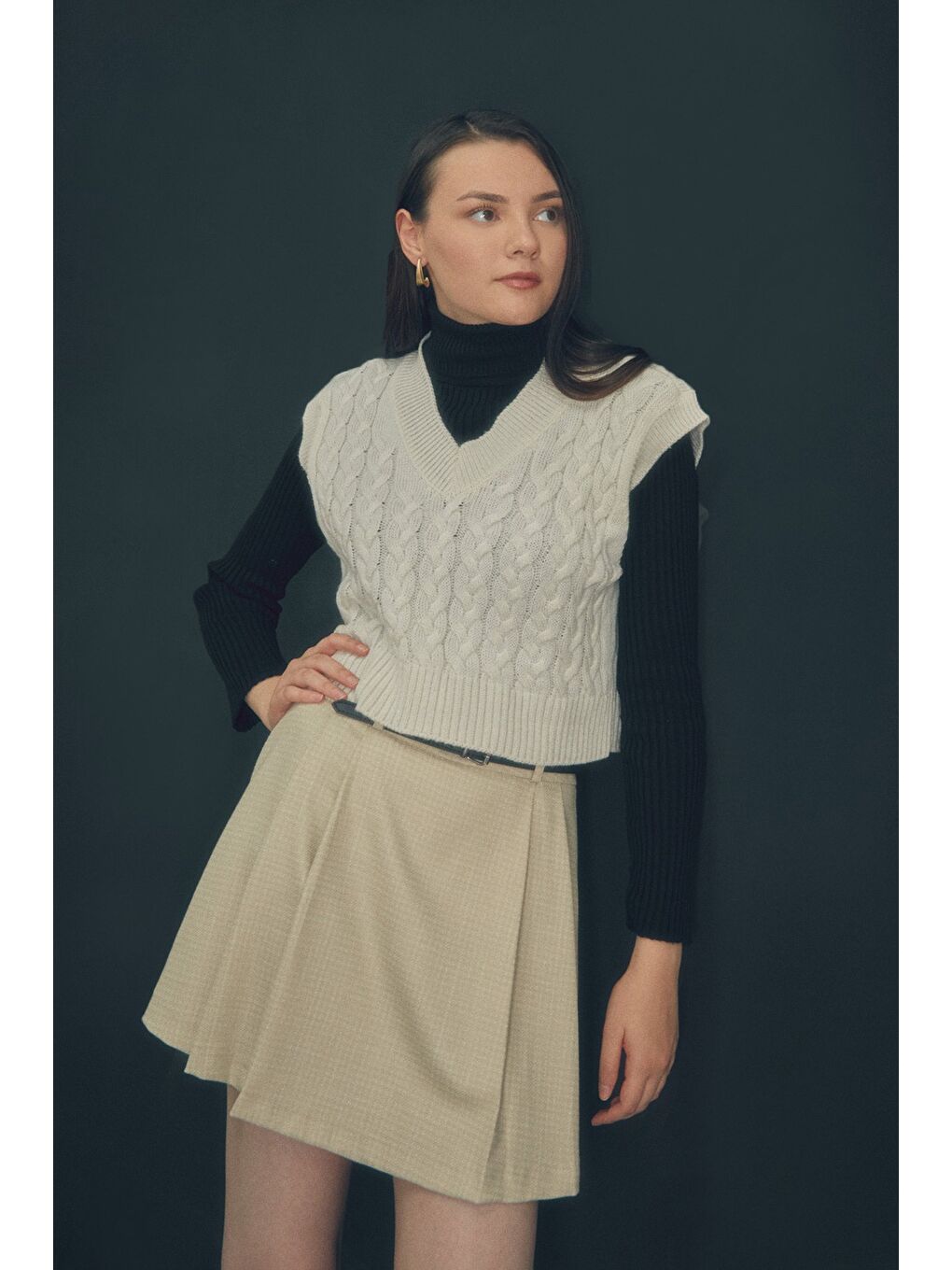 Siyah Fitilli Balıkçı Yaka Triko Kazak-1