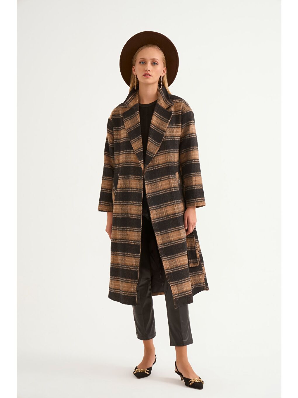 Ekose Desenli Kuşaklı Kaban - Siyah-Camel-2