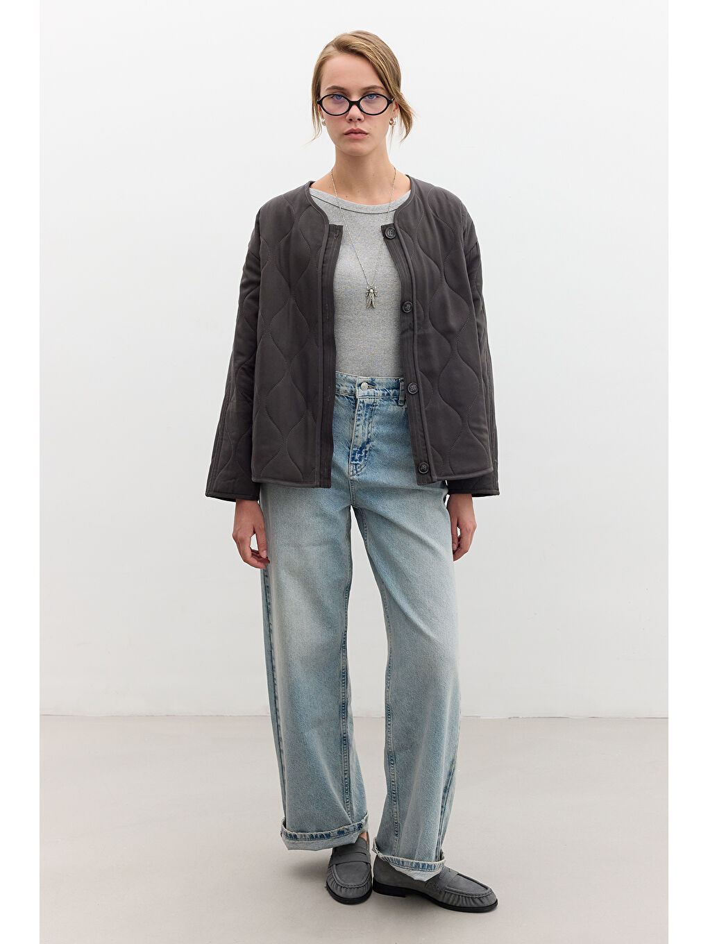 Düğmeli Kısa Kapitone Mont Antrasit-3