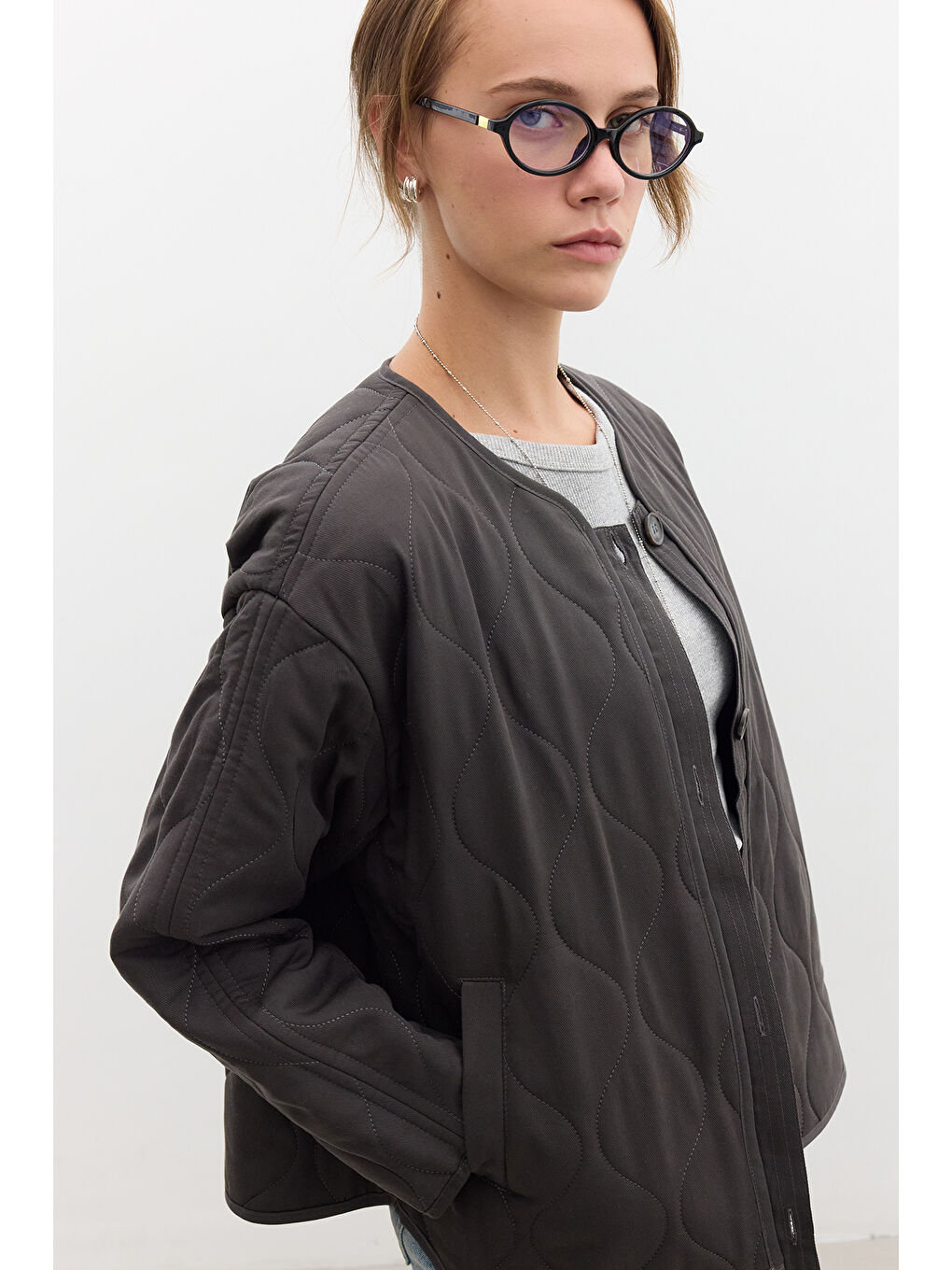 Düğmeli Kısa Kapitone Mont Antrasit-4