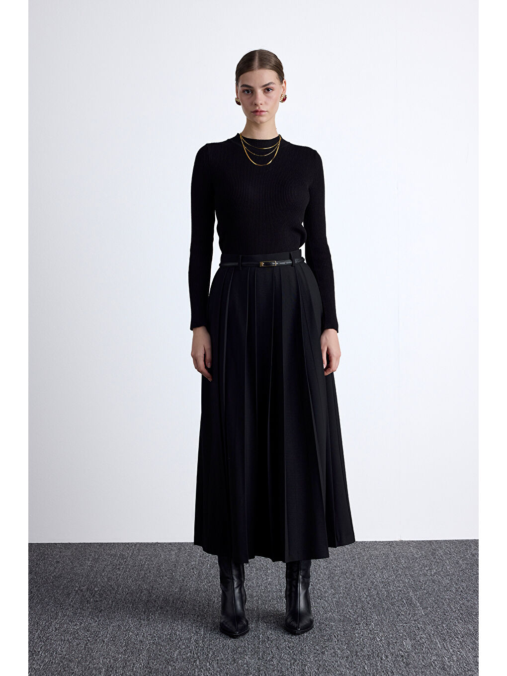 Geniş Pileli Etek Siyah-2