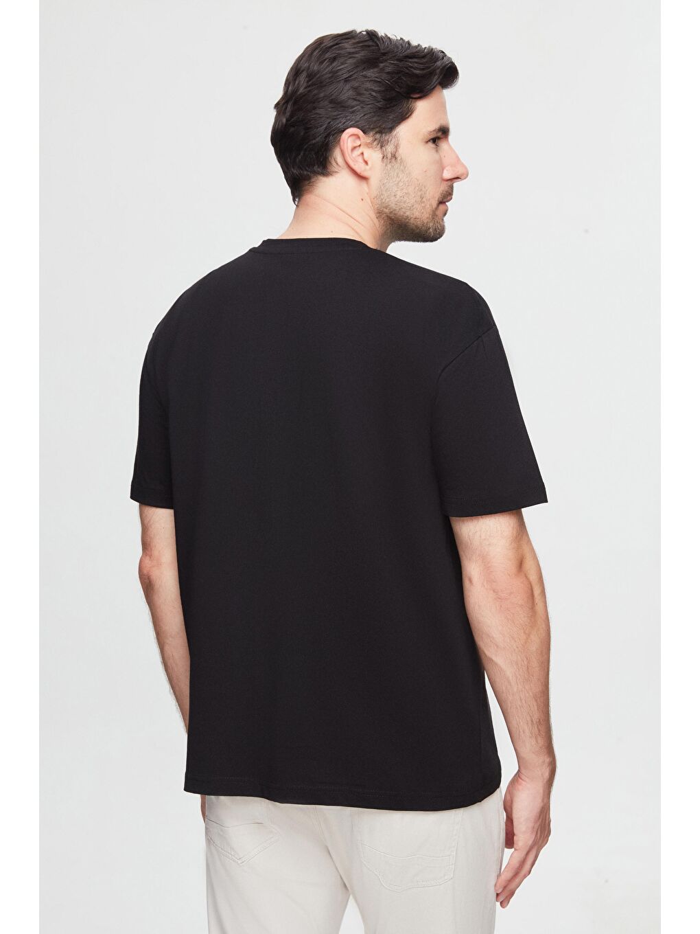 Oversize Siyah Baskılı %100 Pamuk Tişört-2