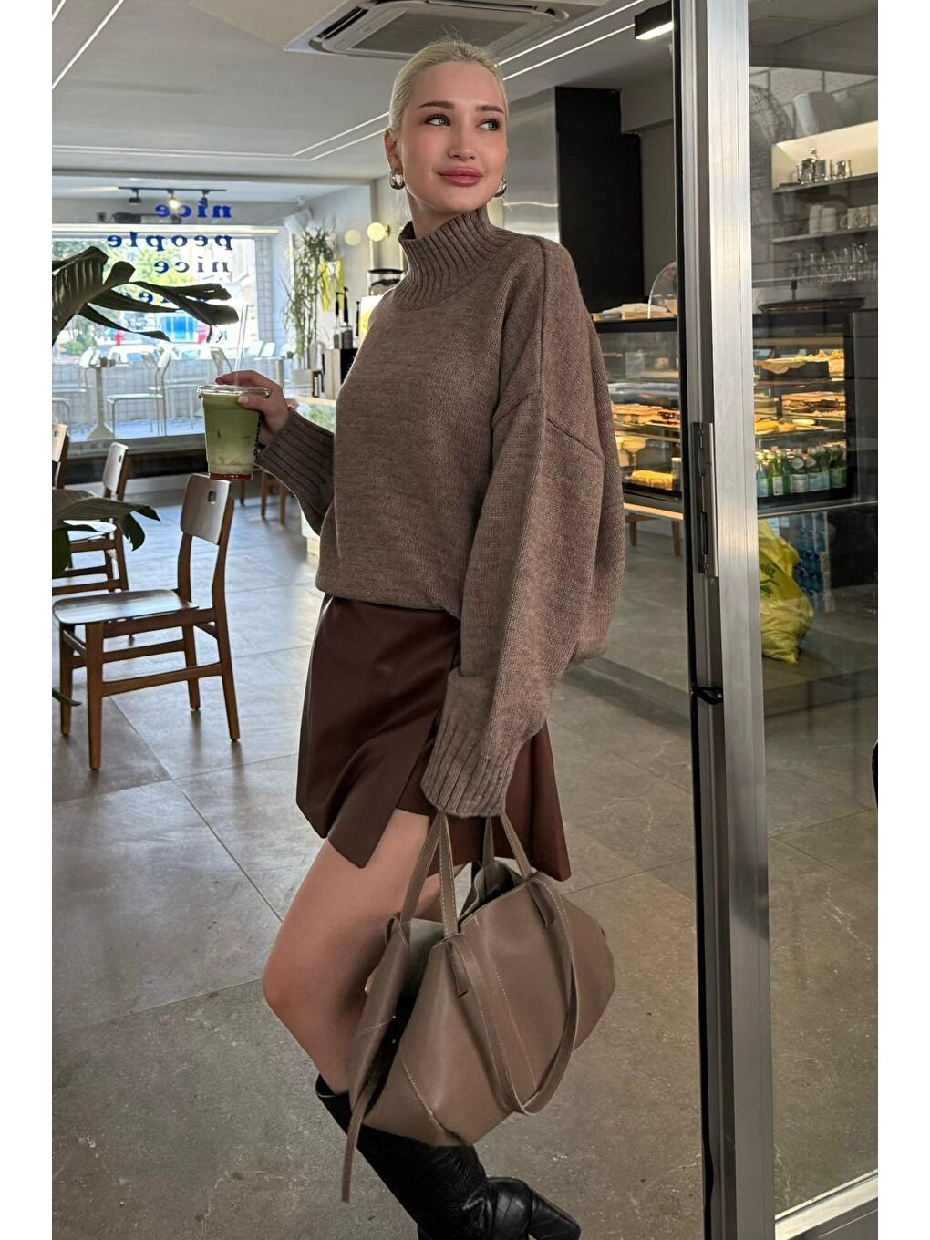 Bej Vizon Boğazlı Kadın Triko Kazak Mg2535-5