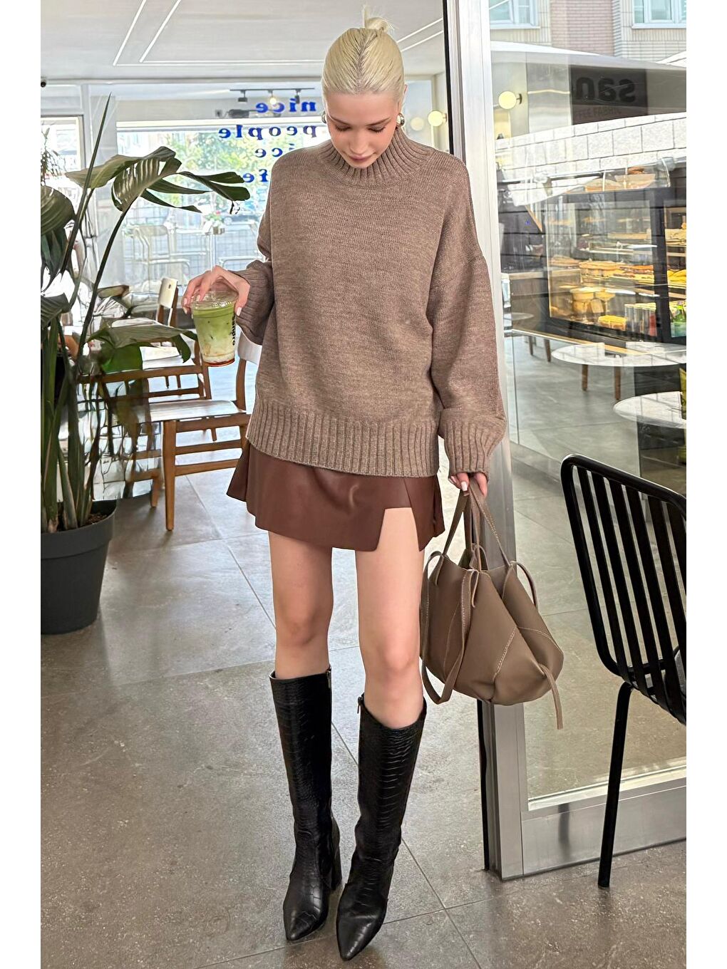 Bej Vizon Boğazlı Kadın Triko Kazak Mg2535-6