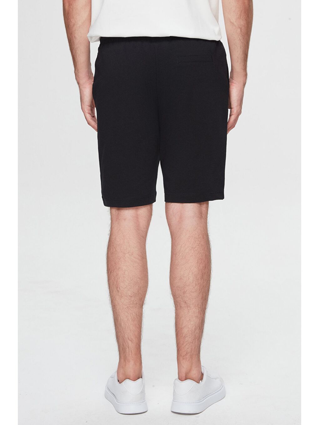 Slim Fit Siyah Beli Lastikli Kordon Detaylı Rahat Pamuklu Örme Şort-2