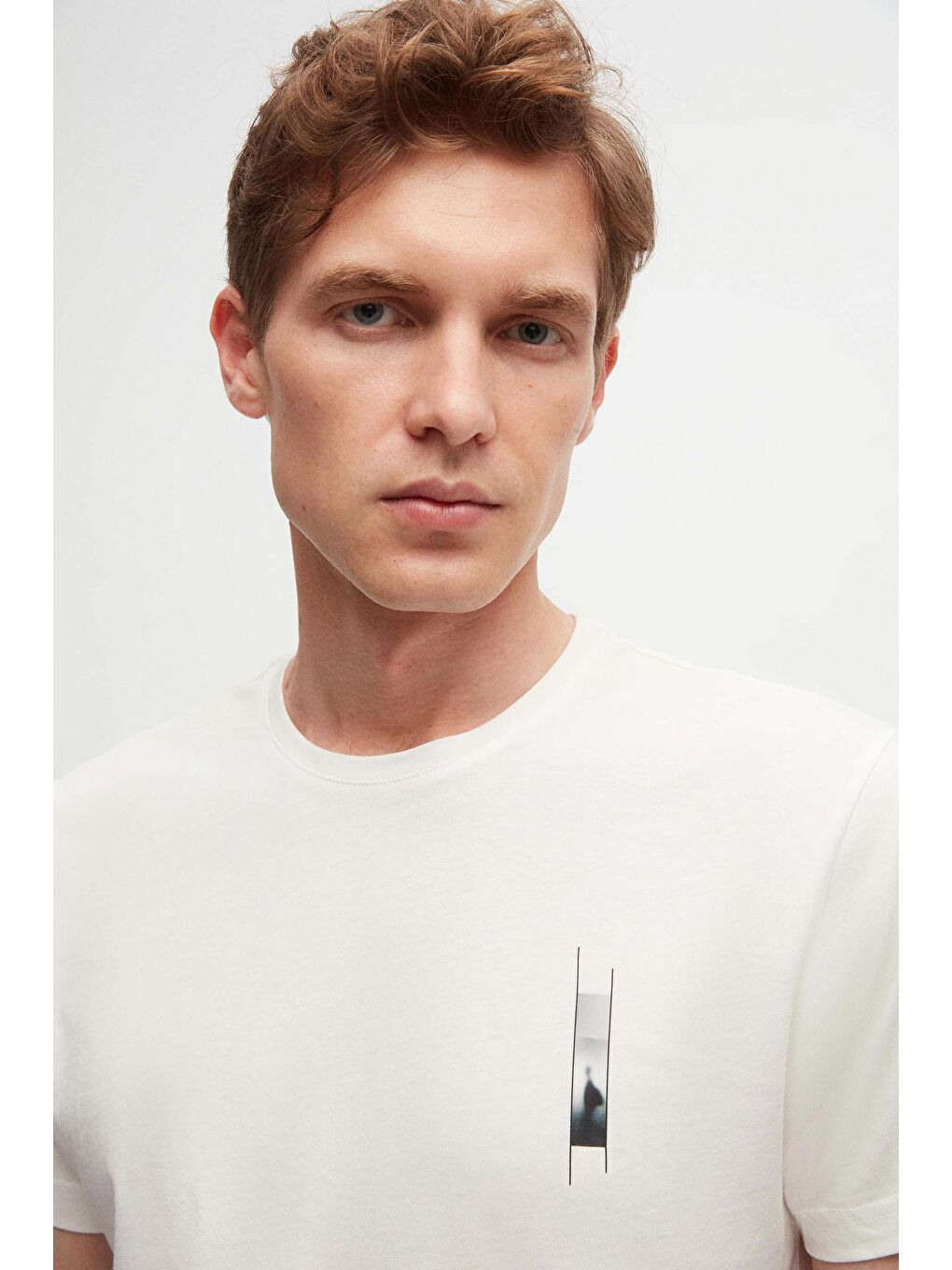 Regular Fit Beyaz Baskılı %100 Pamuk Tişört-2