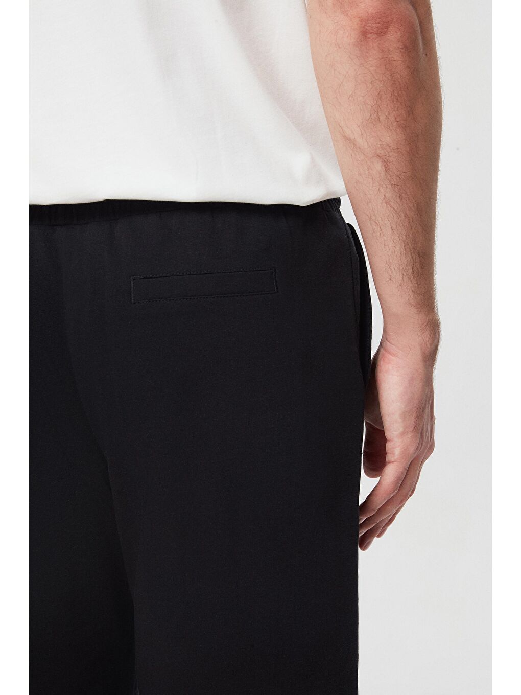 Slim Fit Siyah Beli Lastikli Kordon Detaylı Rahat Pamuklu Örme Şort-3