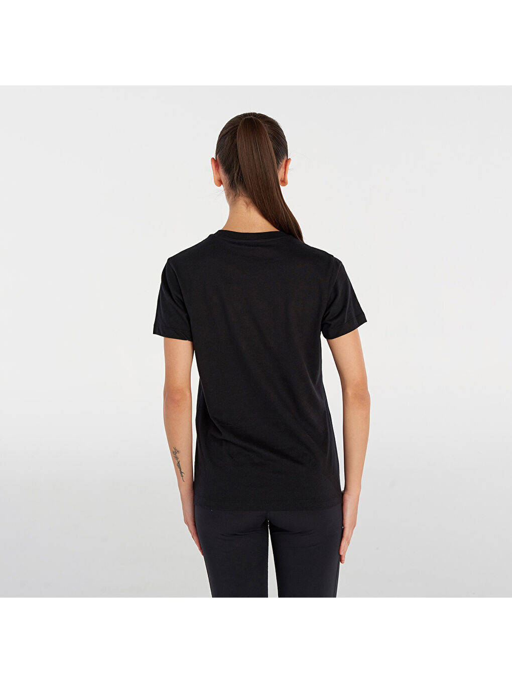 T Te Elemental Logo Pamuk Kadın Siyah Yuvarlak Yaka Tişört-1