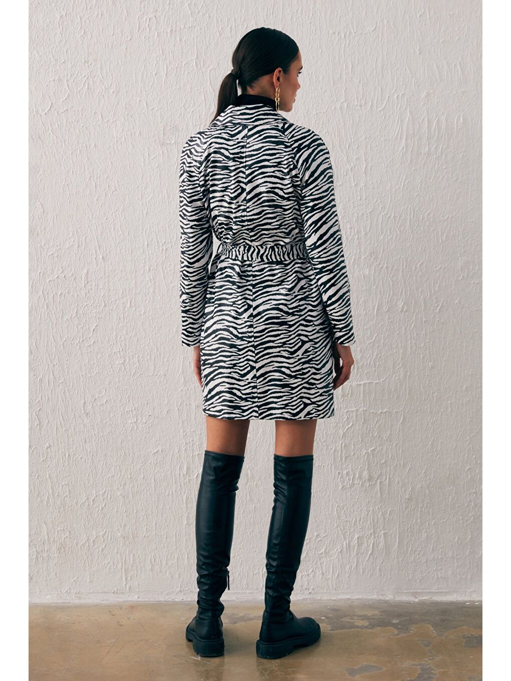 Kuşaklı Deri Trenç - Ekru-7