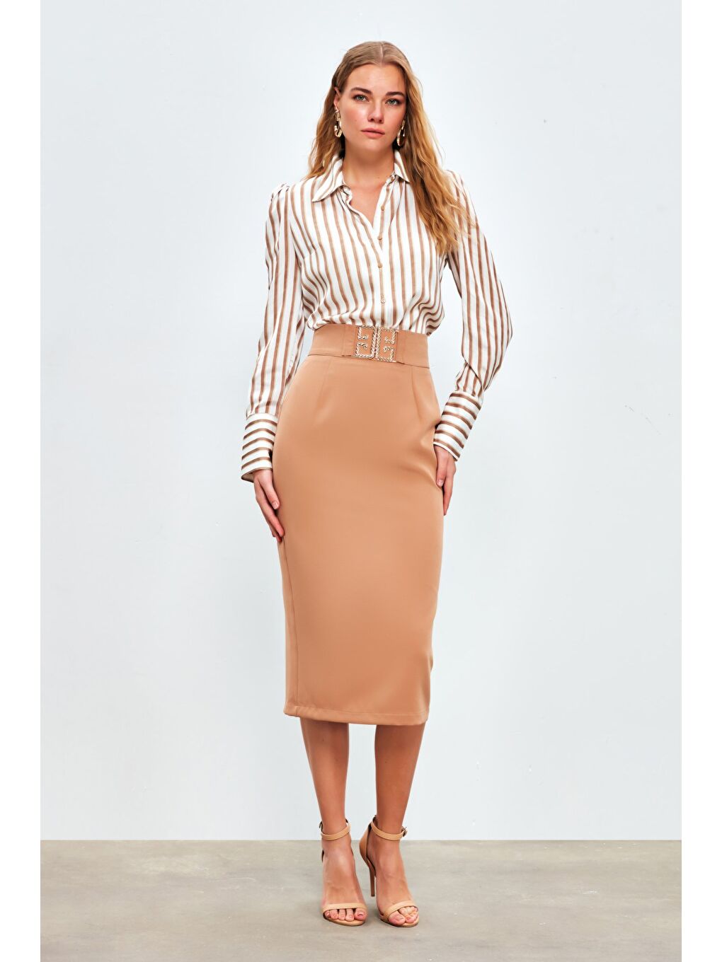Kahverengi Aksesuar Detaylı Kalem Etek - Camel-2