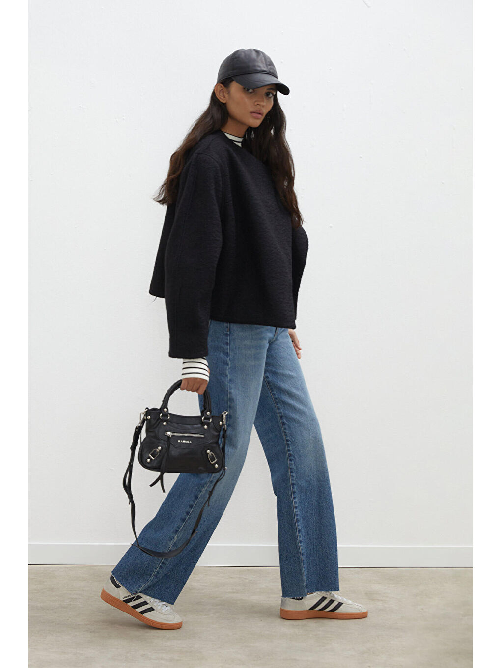 Jacqueline Kısa Kaşe Kaban Siyah-3