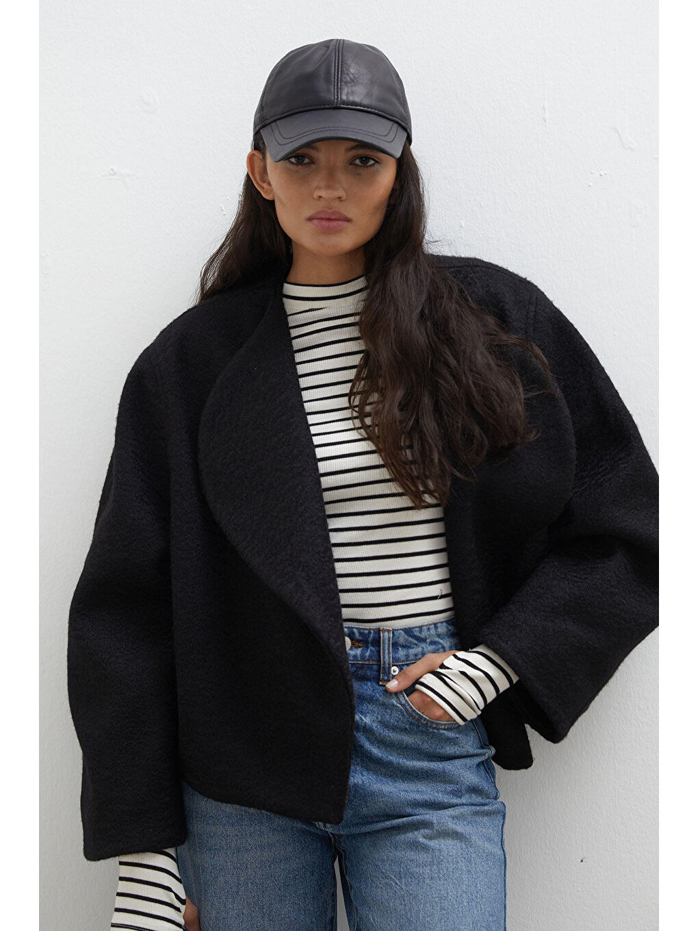 Jacqueline Kısa Kaşe Kaban Siyah-4