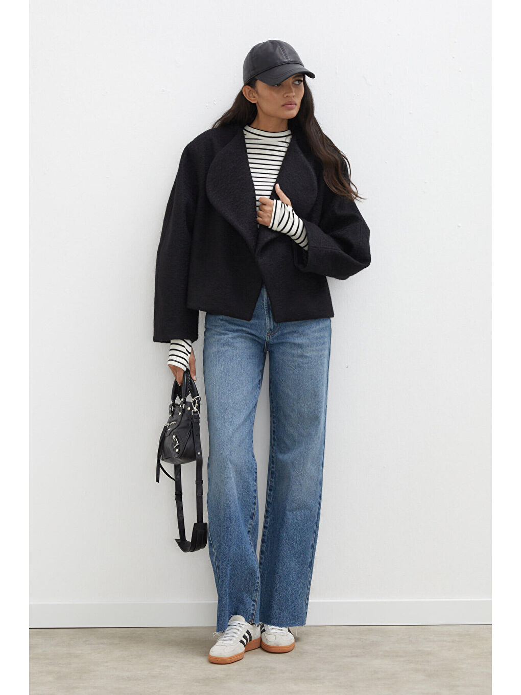 Jacqueline Kısa Kaşe Kaban Siyah-5