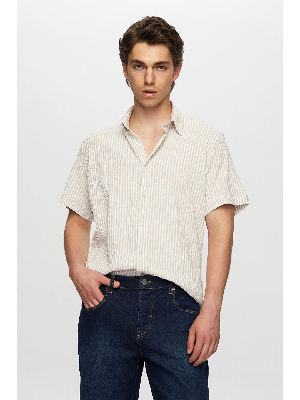 Slim Fit Bej Gofre Kısa Kollu Gömlek