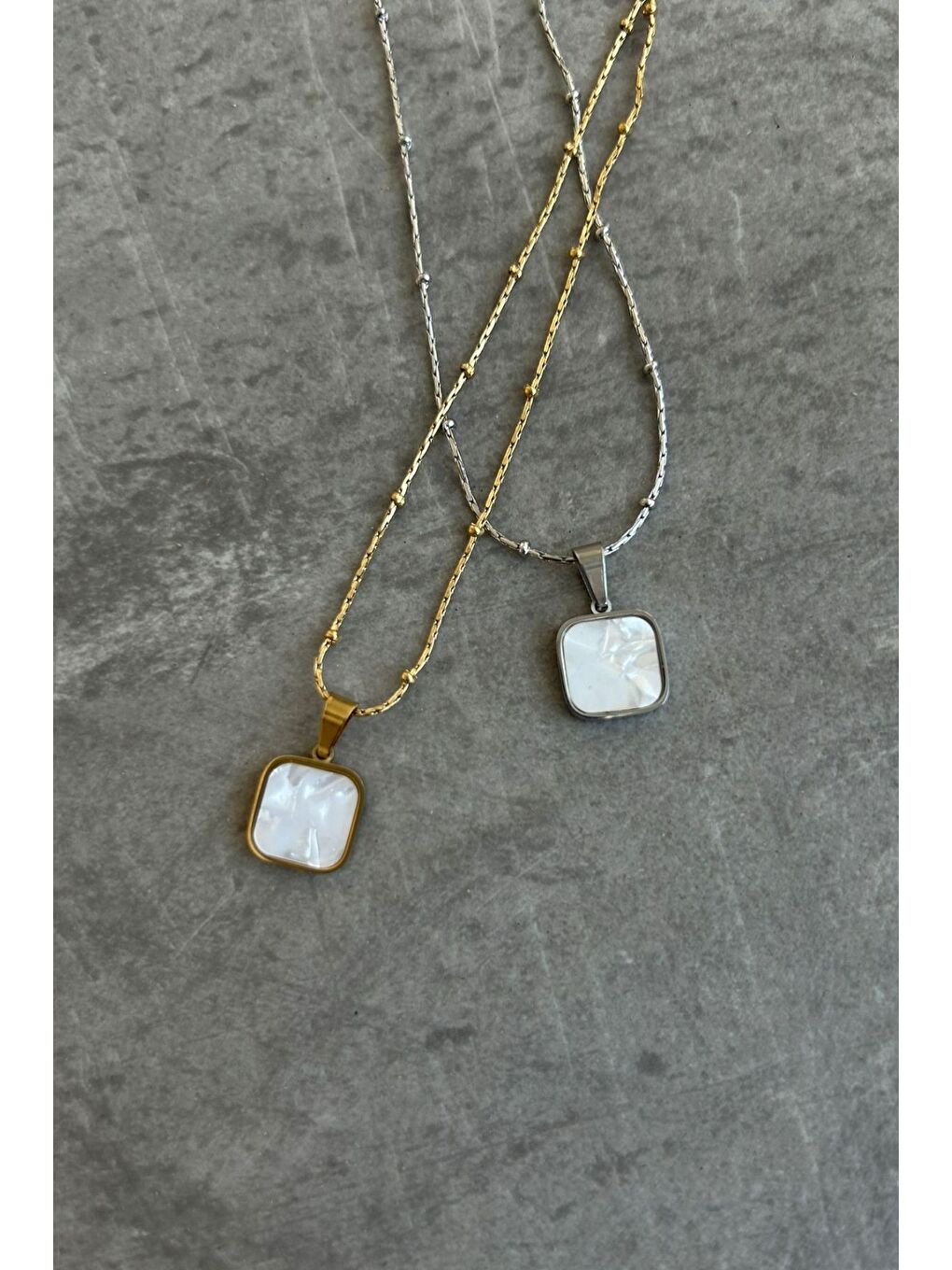 Gri Minimal Kare Erkek Kolye-2