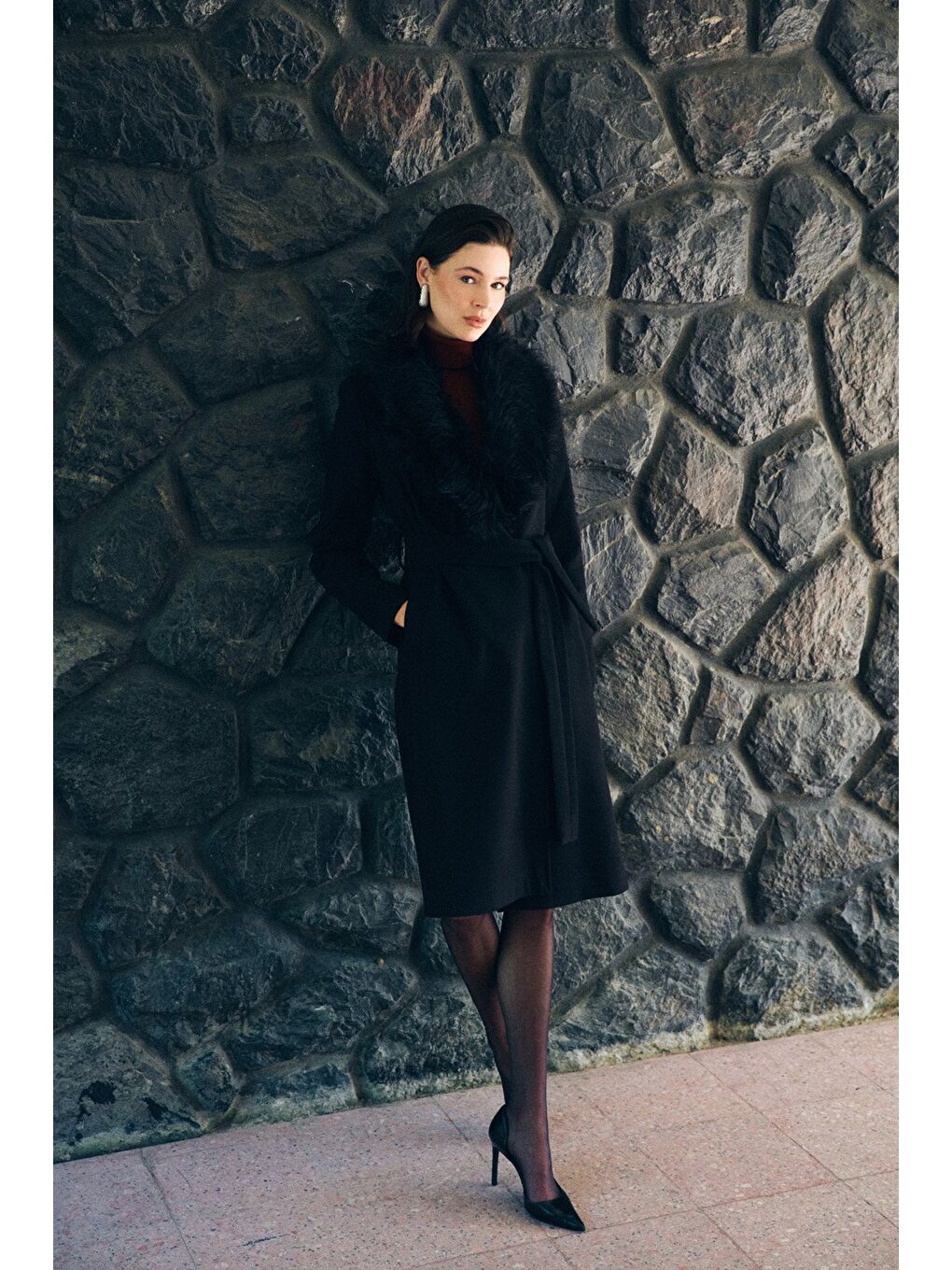 Kürklü Kaşe Kaban - Siyah-1