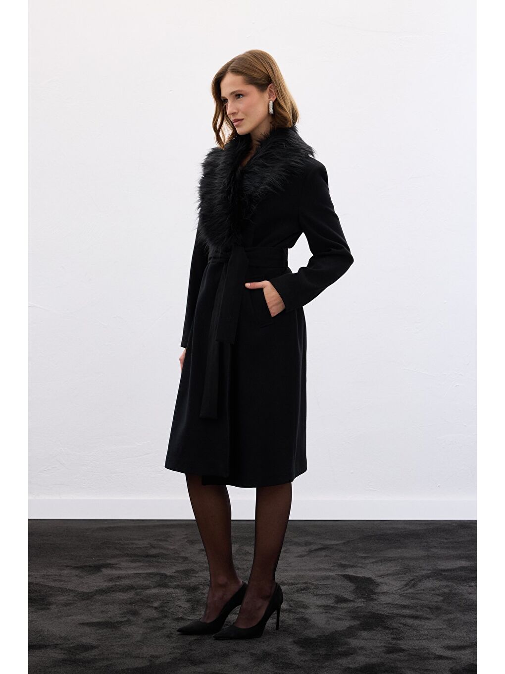 Kürklü Kaşe Kaban - Siyah-6