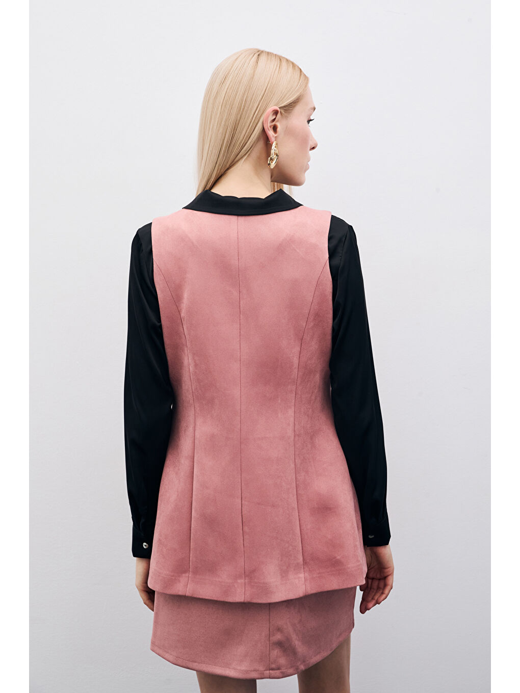 Pembe Düğmeli Uzun Süet Yelek - Pudra-6