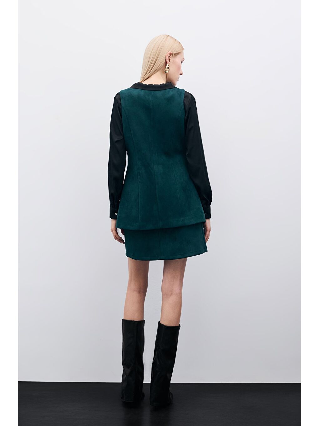 Yeşil Düğmeli Uzun Süet Yelek - Zümrüt-6