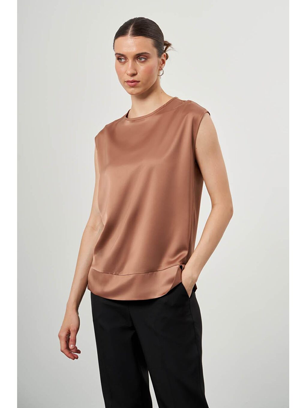 Bsc Kolsuz Bej Bluz-1