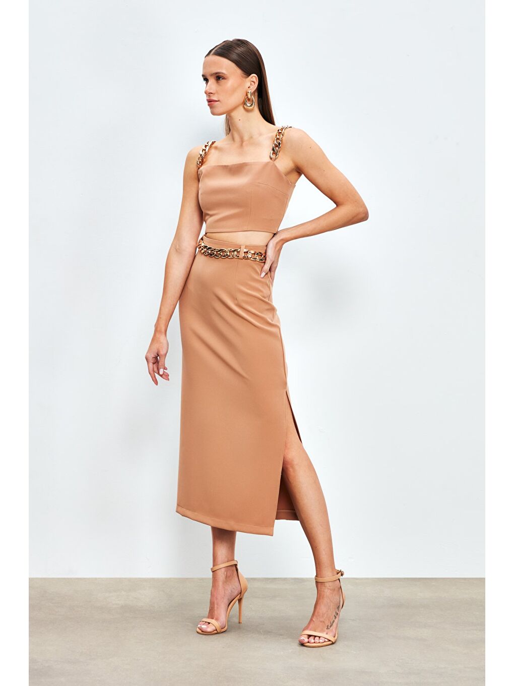 Kahverengi Zincir Kemerli Kalem Etek - Camel-1