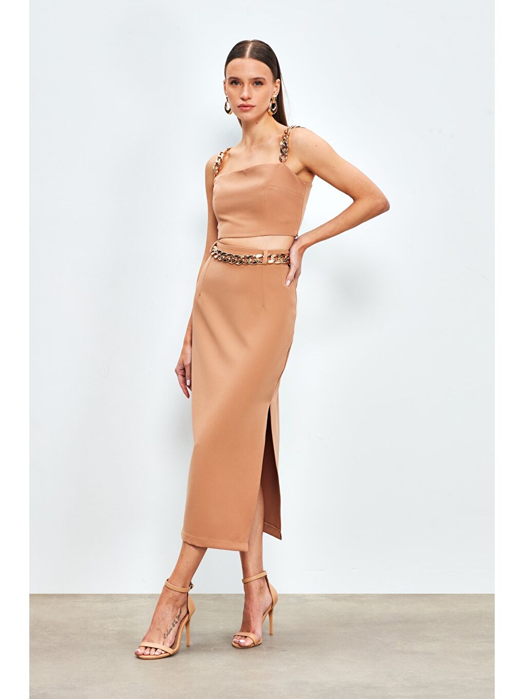 Kahverengi Zincir Kemerli Kalem Etek - Camel-2