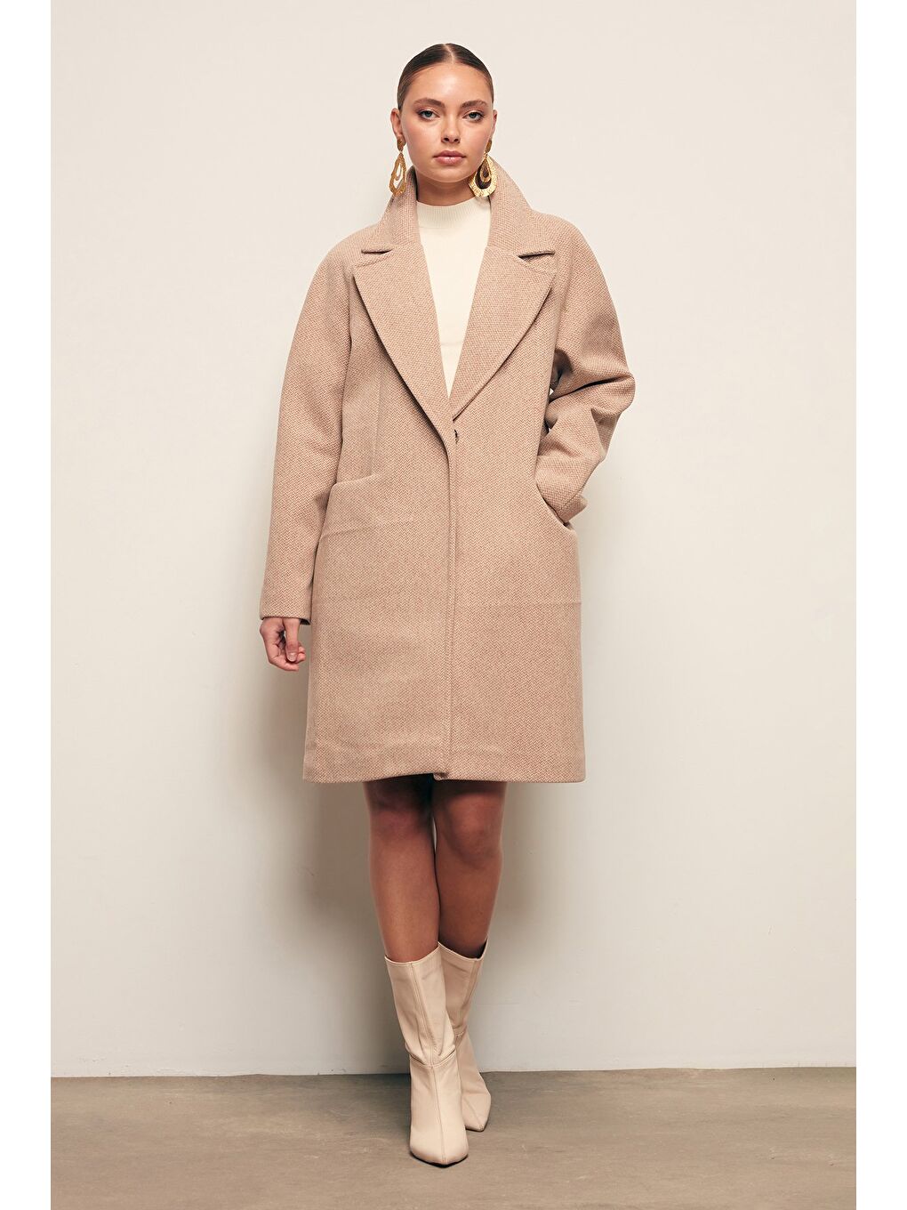 Kahverengi Cepli Kısa Kaban - Camel-1