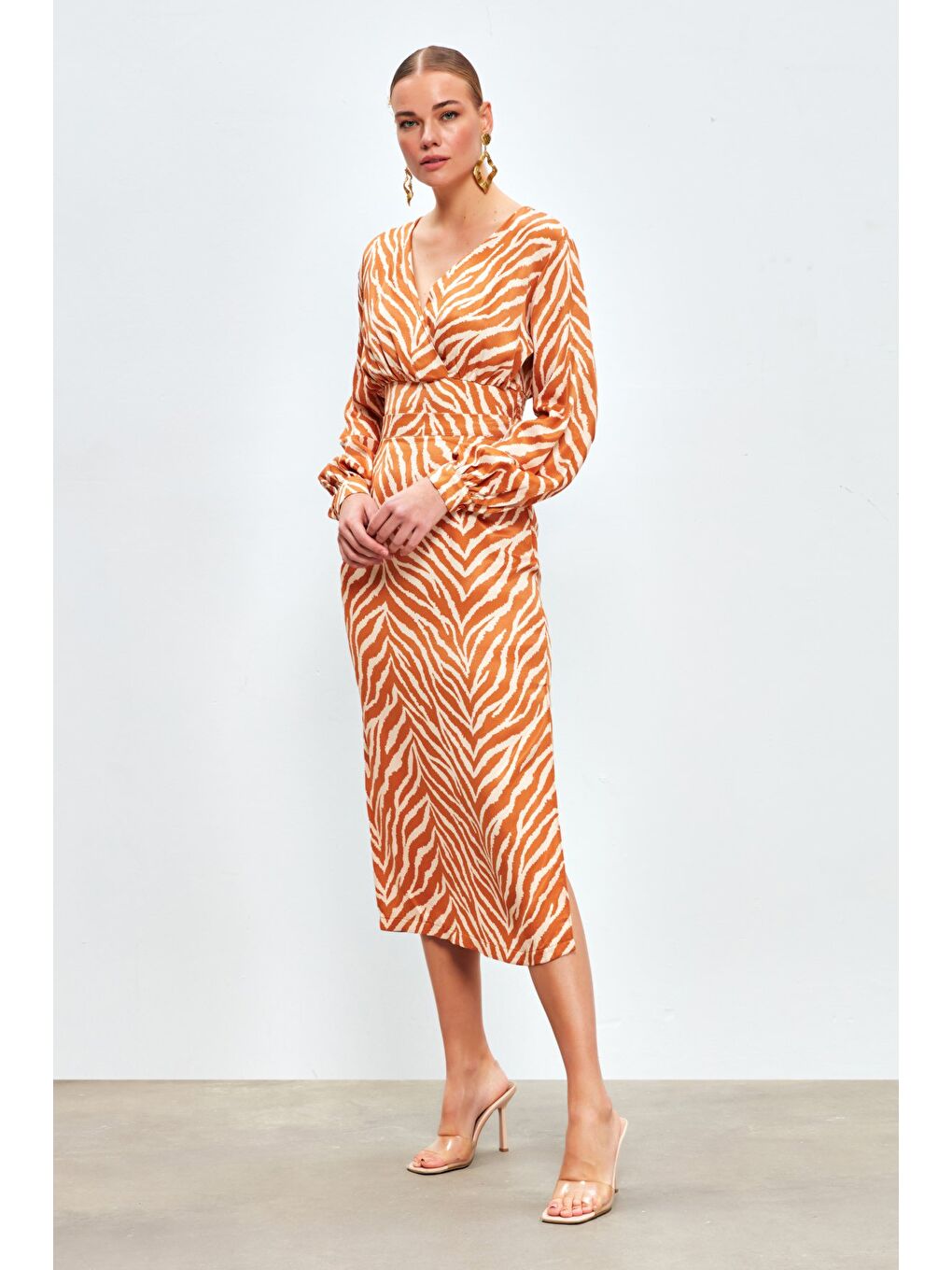 Kahverengi Zebra Desenli Saten Etek - Camel-2