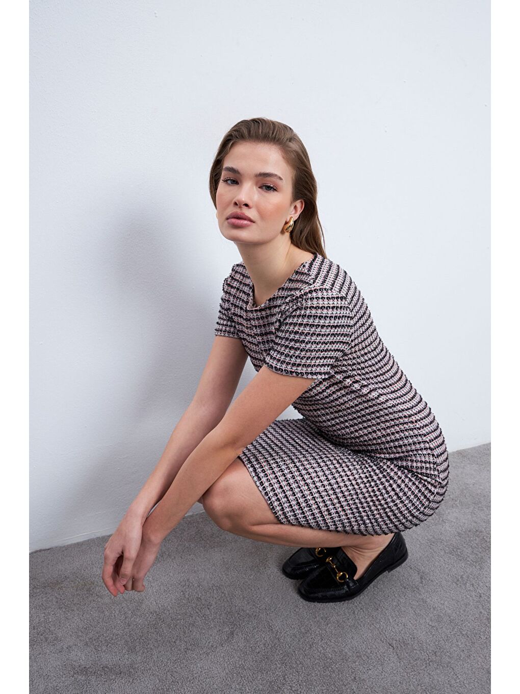 Karışık Kısa Kollu Ekose Desen Tüvit Kumaş Bisiklet Yaka Mini Boy Elbise-7