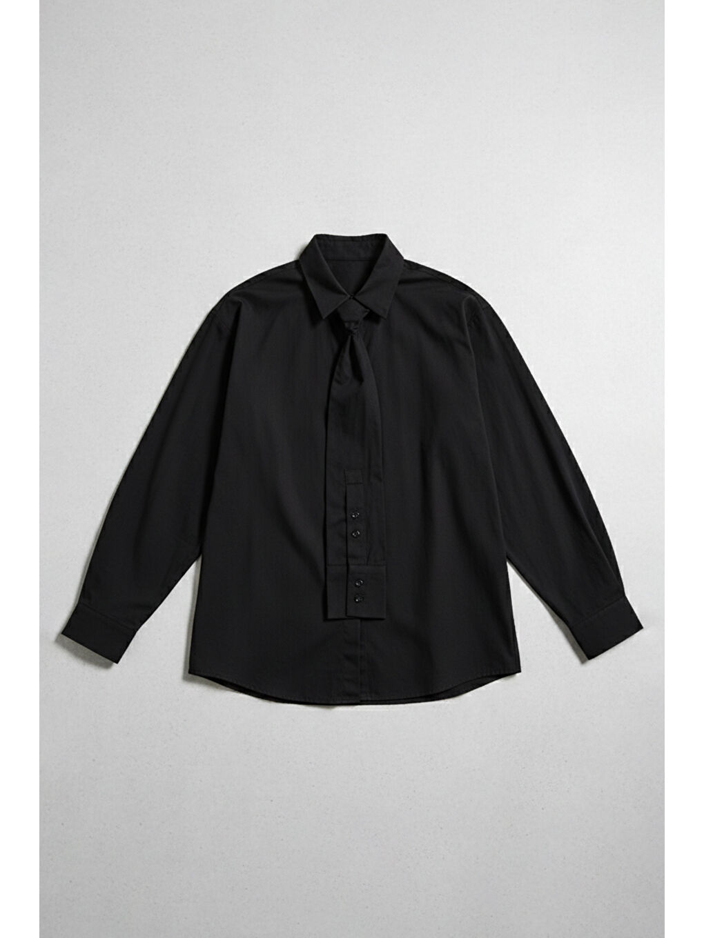 Kadın Siyah Oversize Kravat Detaylı Özel Tasarım Bol Kesim Gömlek-4