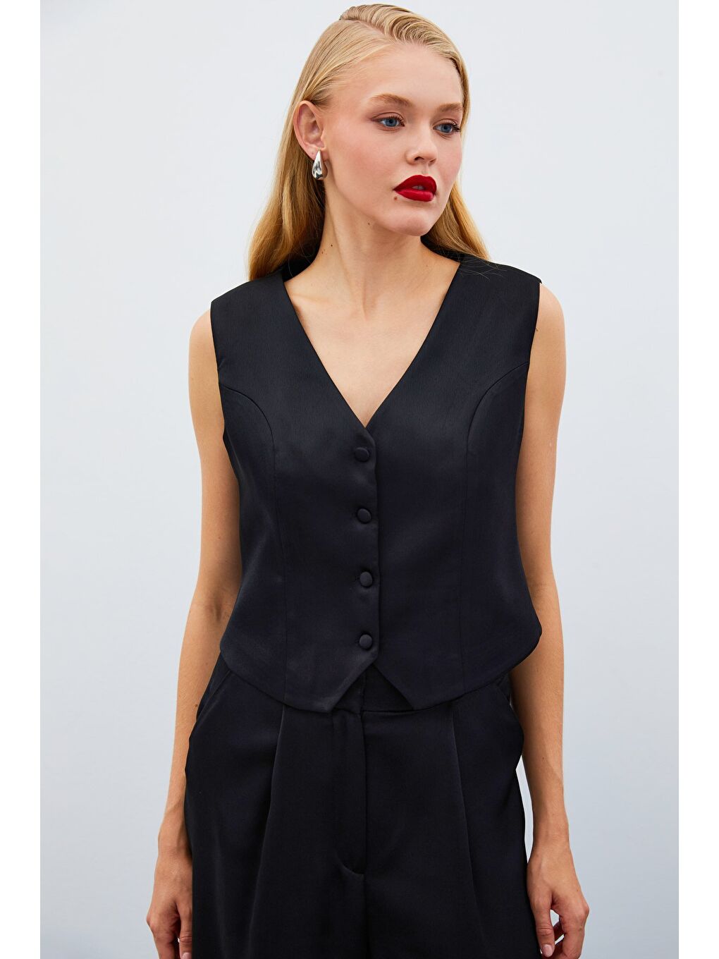 Krep Saten Yelek - Siyah-3