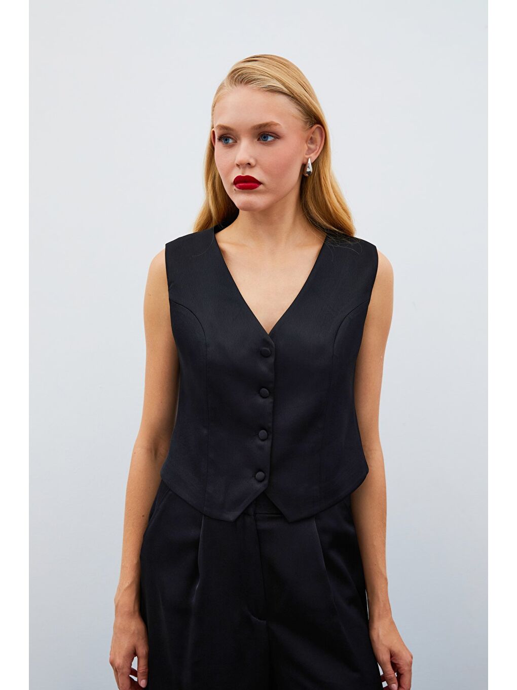 Krep Saten Yelek - Siyah-5