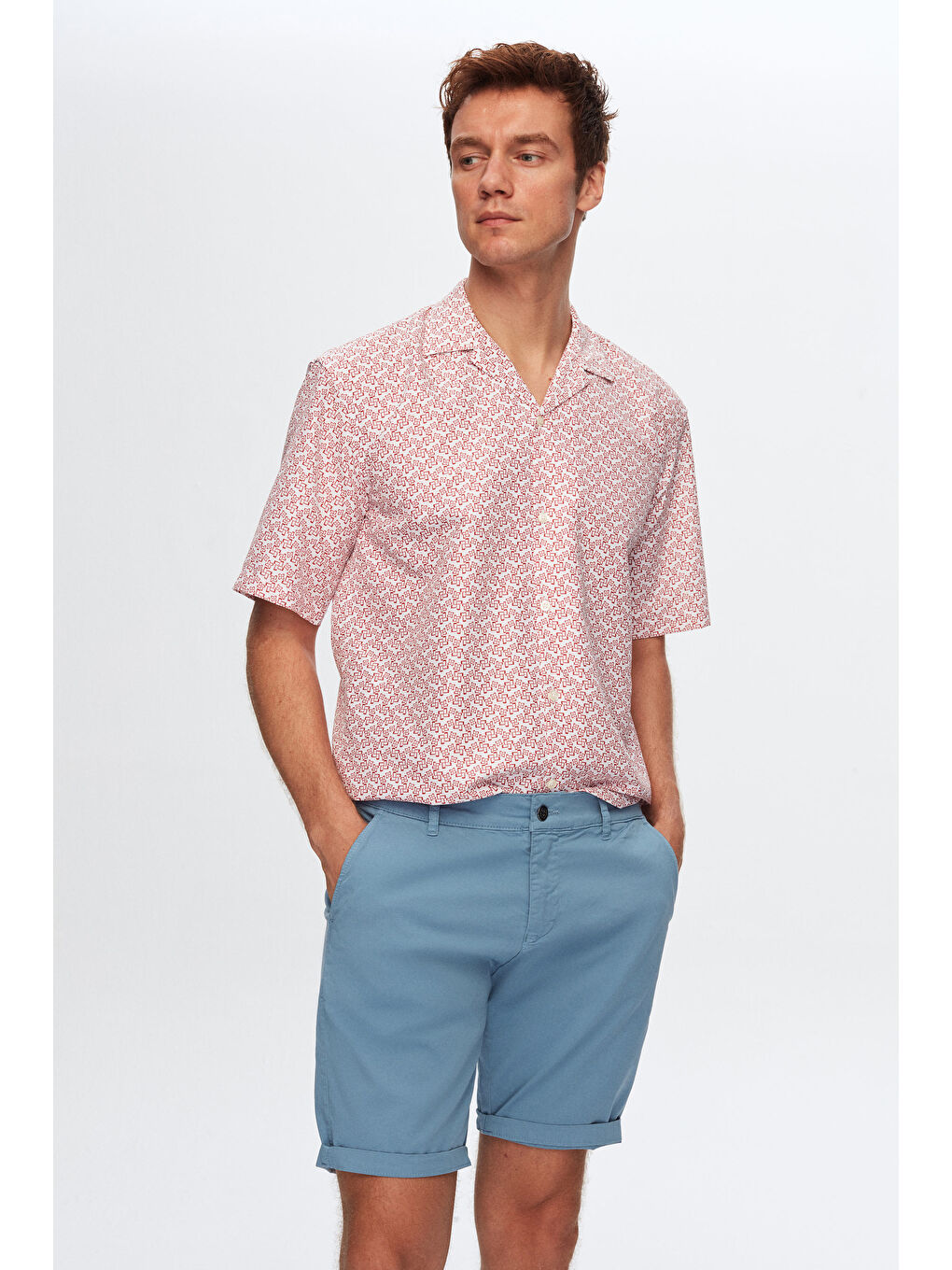 Twn Relaxed Beyaz Baskılı Desenli İzci Yaka Kısa Kollu Yazlık Gömlek-4