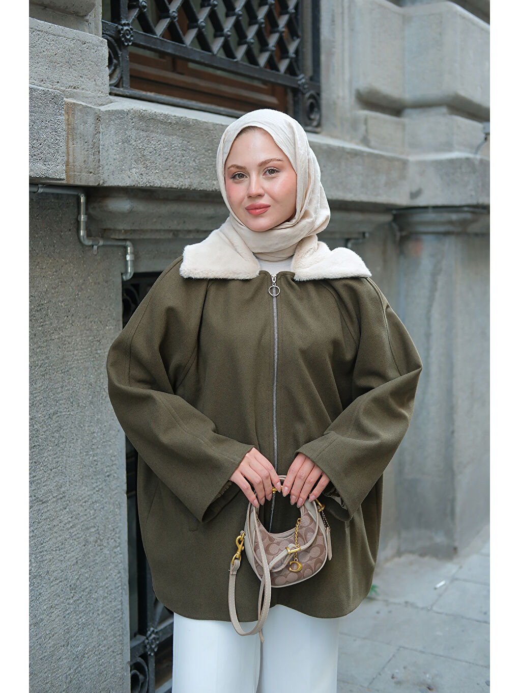 Kadın Pelüş Yaka Ceket Yeşil-2