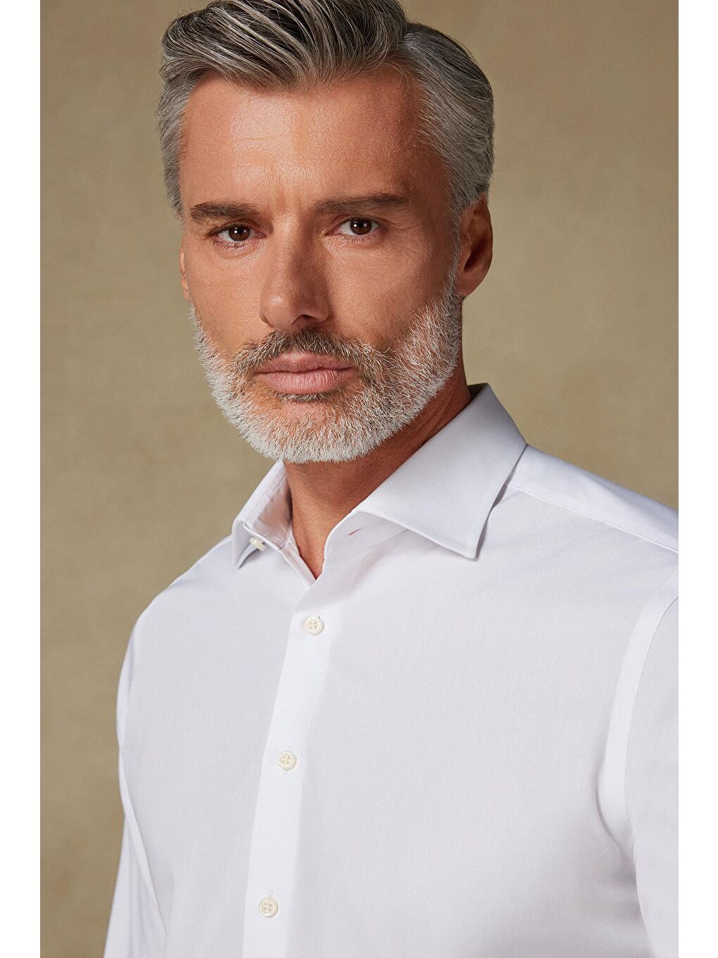 Bb Club Oscar Poplin Pamuk Polyester Slim Fit Beyaz Klasik Yaka Erkek Düz Gömlek-3