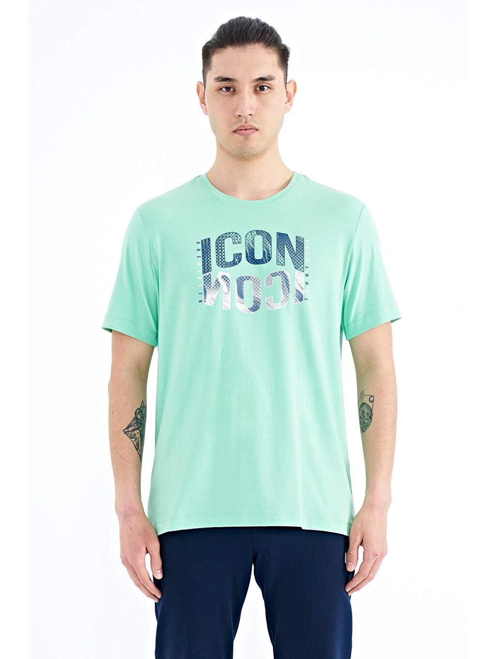 Turkuaz Su Yeşili Yazı Baskılı O Yaka Standart Kalıp Erkek Tişört - 88174