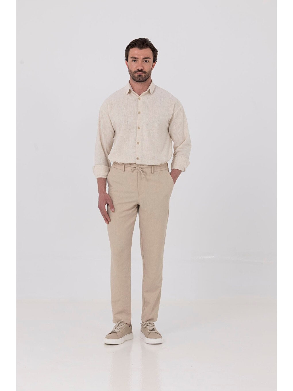 Bej Keten Görünümlü Arka Lastikli Köprü Kemerli Bağcıklı Regular Fit Jogger Pantolon-1