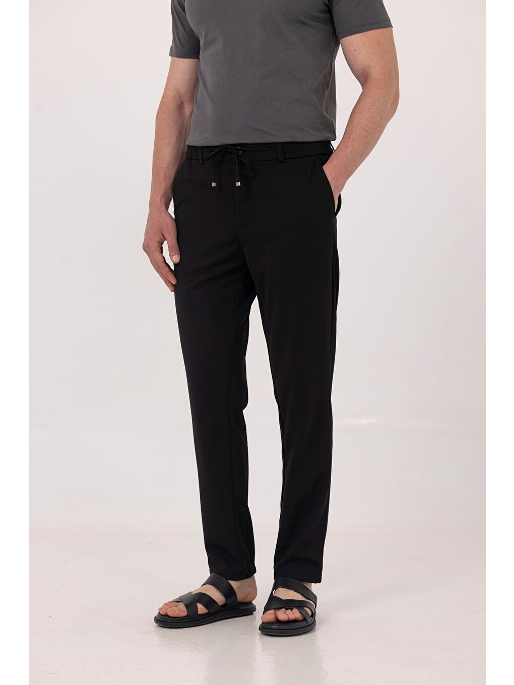 Siyah Keten Görünümlü Arka Lastikli Köprü Kemerli Bağcıklı Regular Fit Jogger Pantolon-2