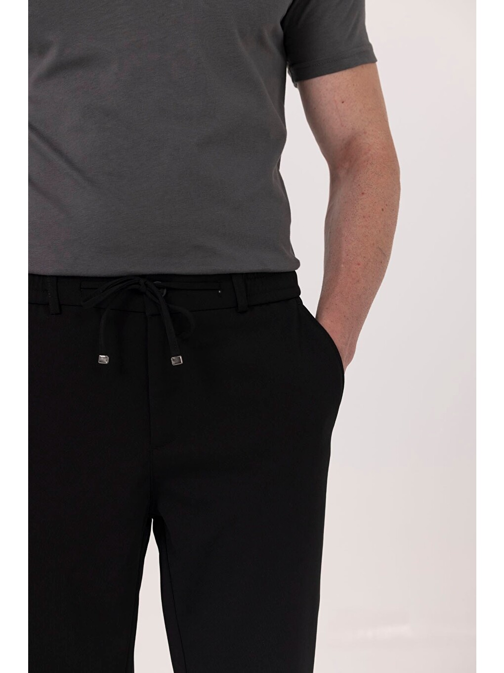 Siyah Keten Görünümlü Arka Lastikli Köprü Kemerli Bağcıklı Regular Fit Jogger Pantolon-3