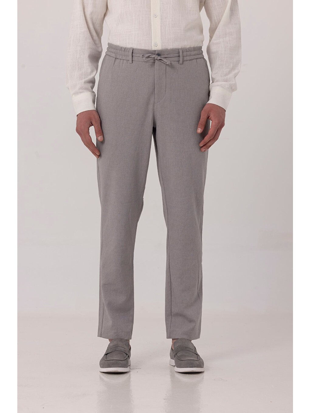 Gri Keten Görünümlü Arka Lastikli Köprü Kemerli Bağcıklı Regular Fit Jogger Pantolon