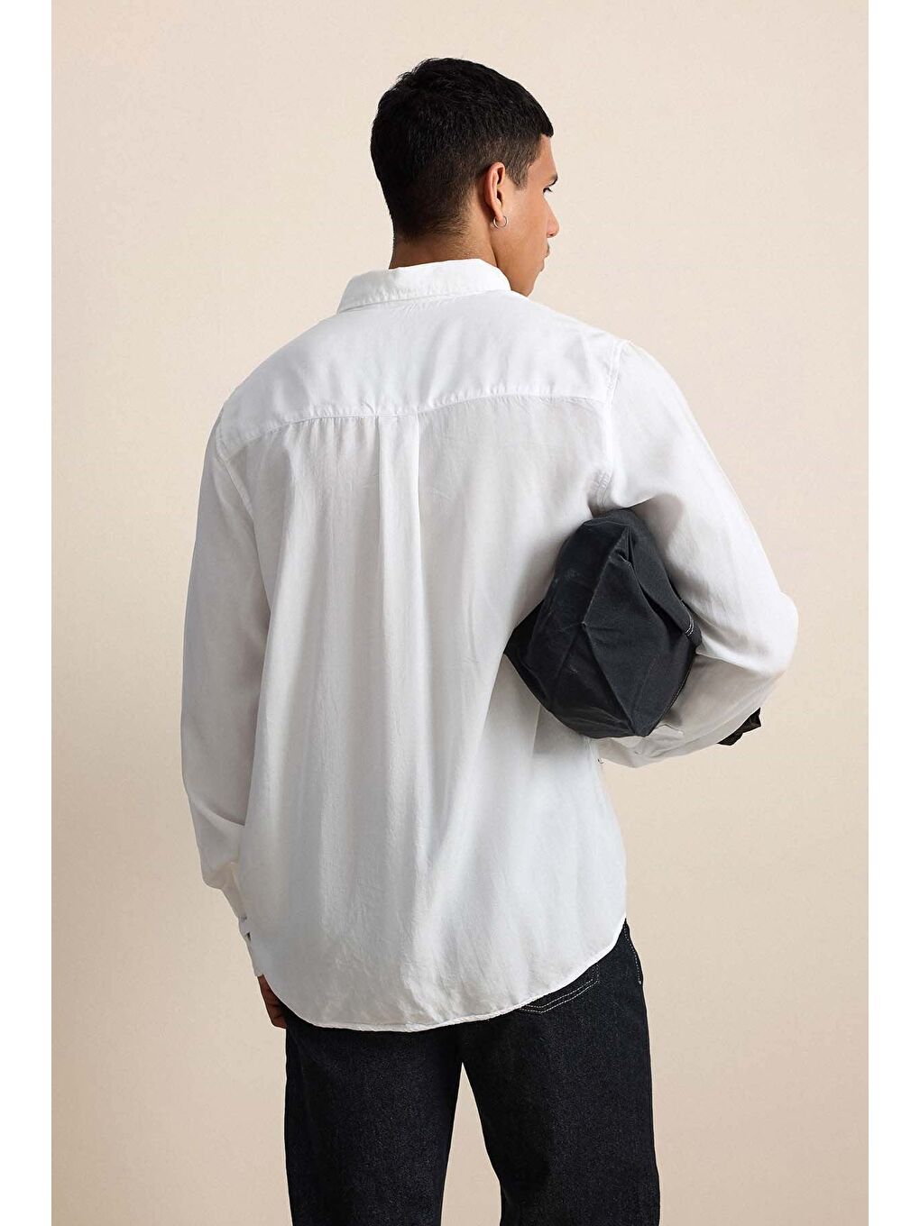 Erkek Relaxed Minimal Nakışlı Basic Lyocell Gömlek Beyaz-6