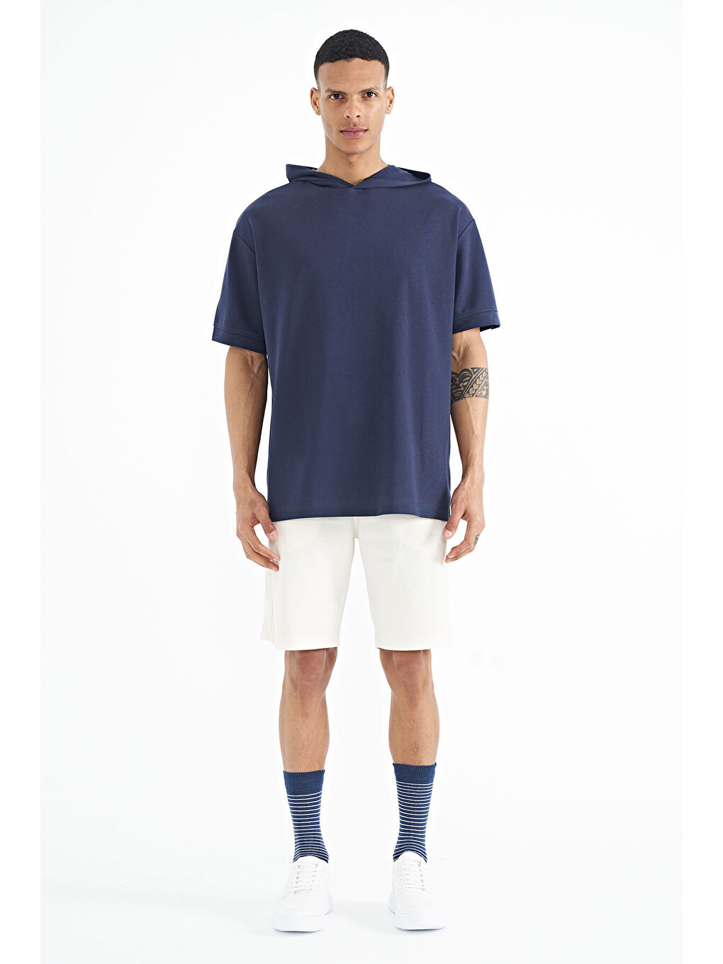 İndigo Kapüşonlu Kol Etiket Detaylı Oversize Erkek Tişört - 88179-1