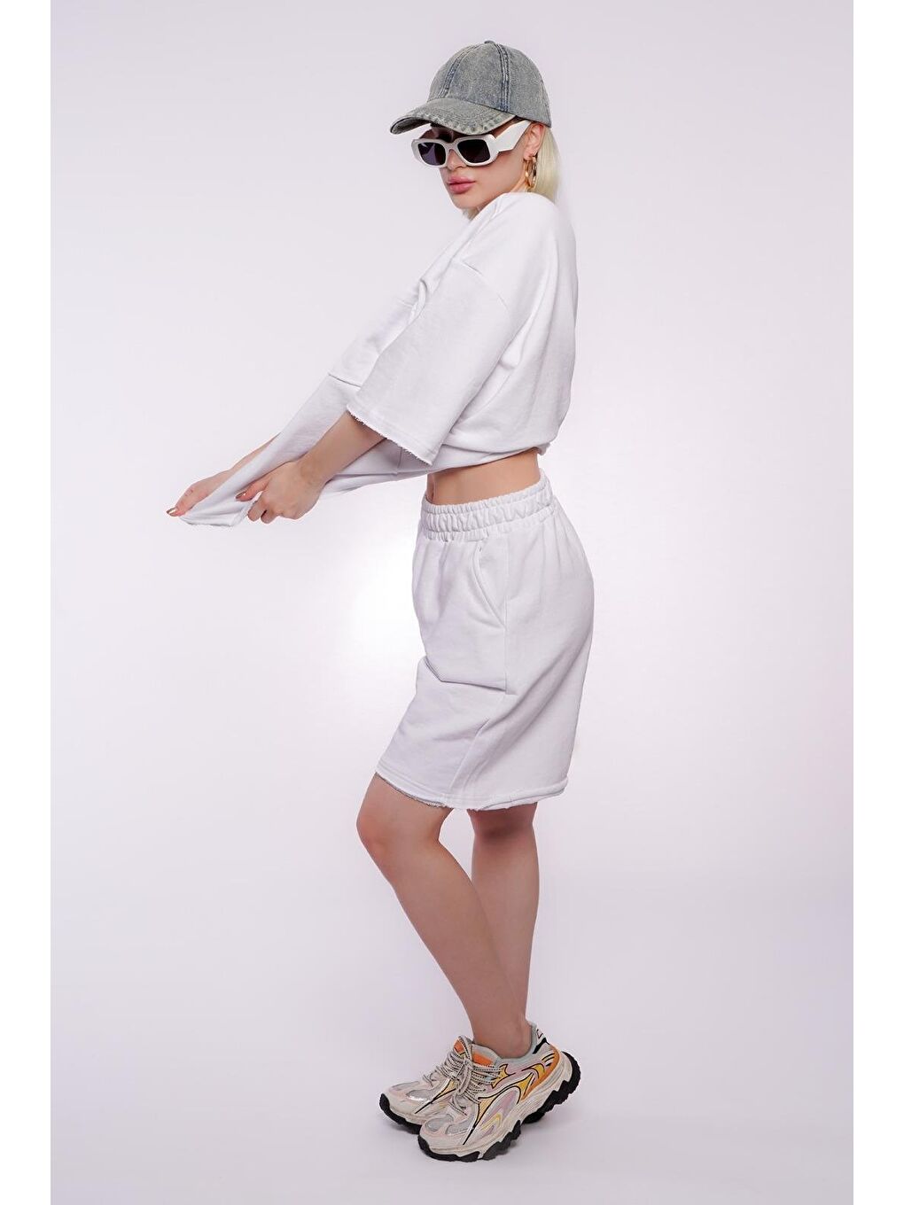 Beyaz Kısa Kollu Şort Takım Mg1981-9
