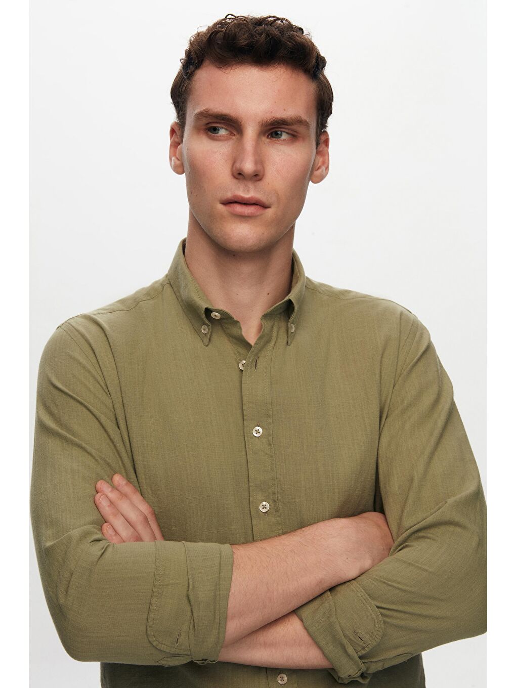 Slim Fit Yeşil Düğmeli Yaka %100 Pamuk Yazlık Flamlı Keten Görünümlü Gömlek-2