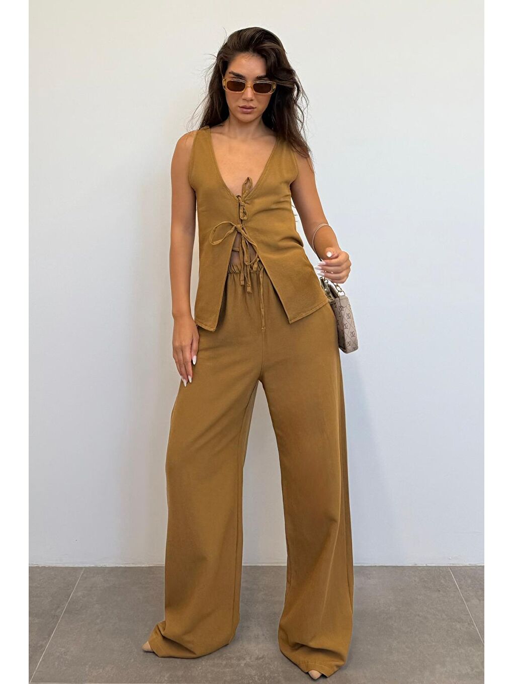 Kahverengi Camel Önü Bağlamalı Yelek Pantolon Kadın Takım Mg2403-1