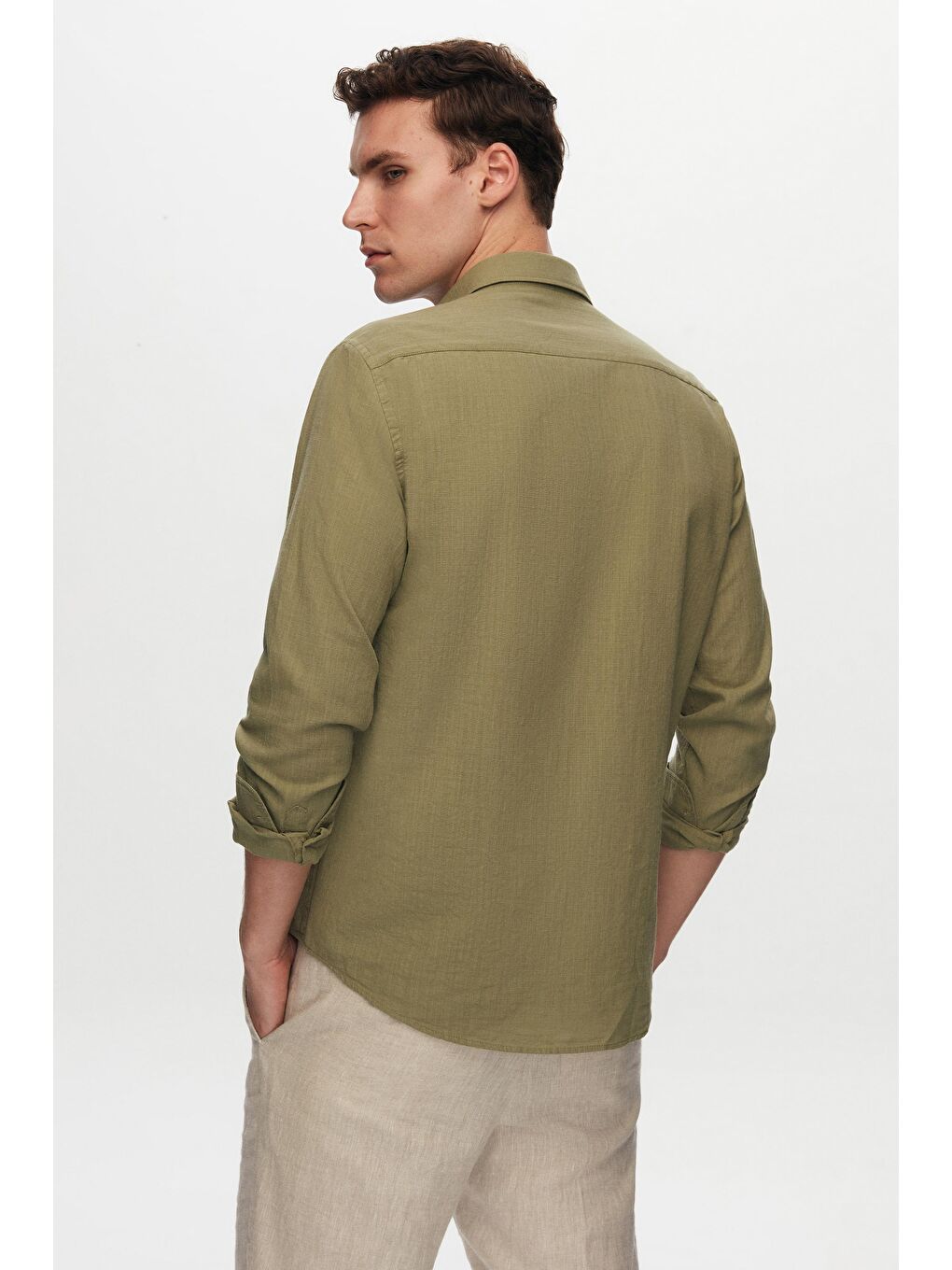 Slim Fit Yeşil Düğmeli Yaka %100 Pamuk Yazlık Flamlı Keten Görünümlü Gömlek-3