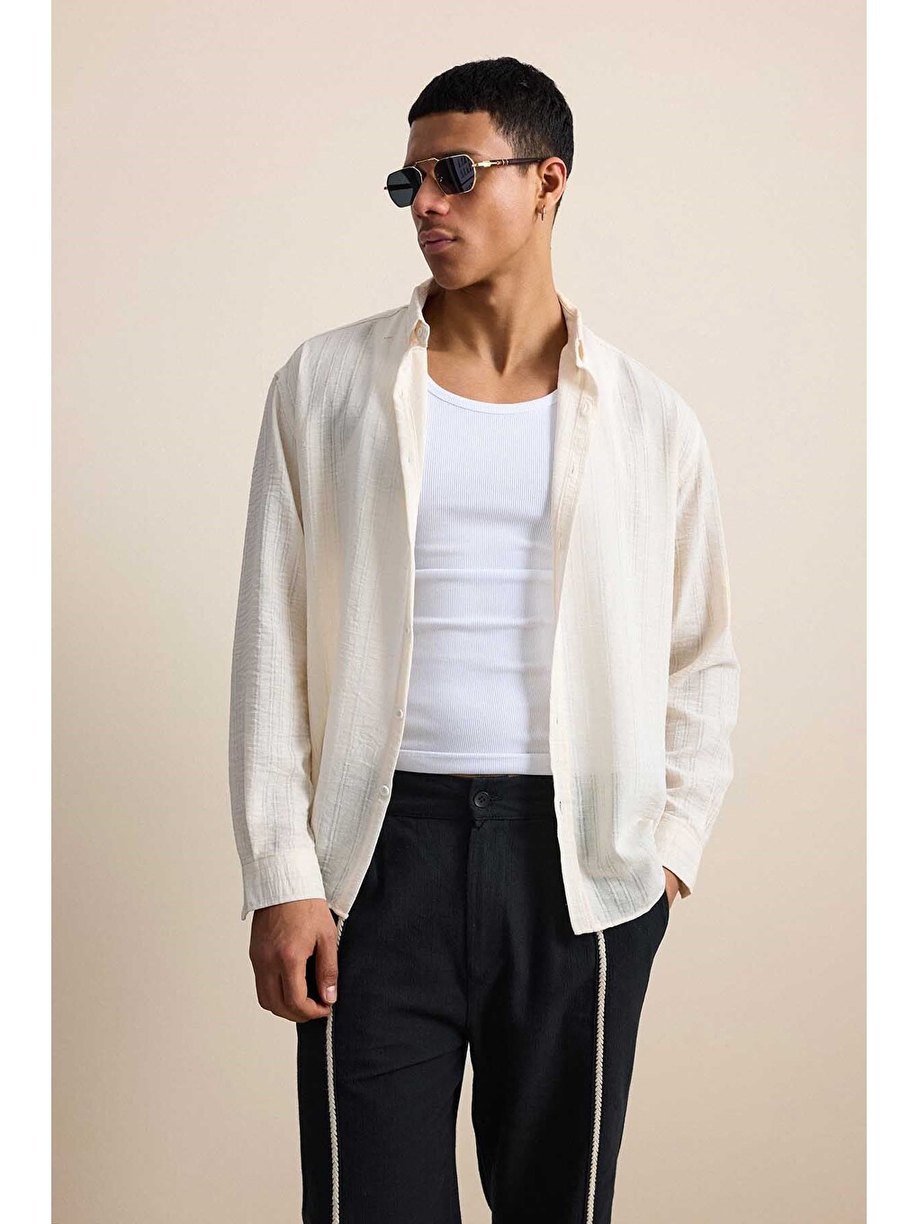 Erkek Relaxed Fit İnce Tekstürlü Gömlek Bej-4