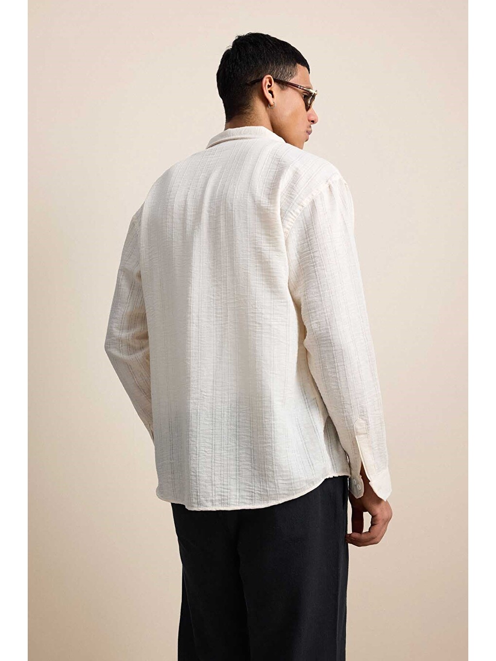 Erkek Relaxed Fit İnce Tekstürlü Gömlek Bej-6