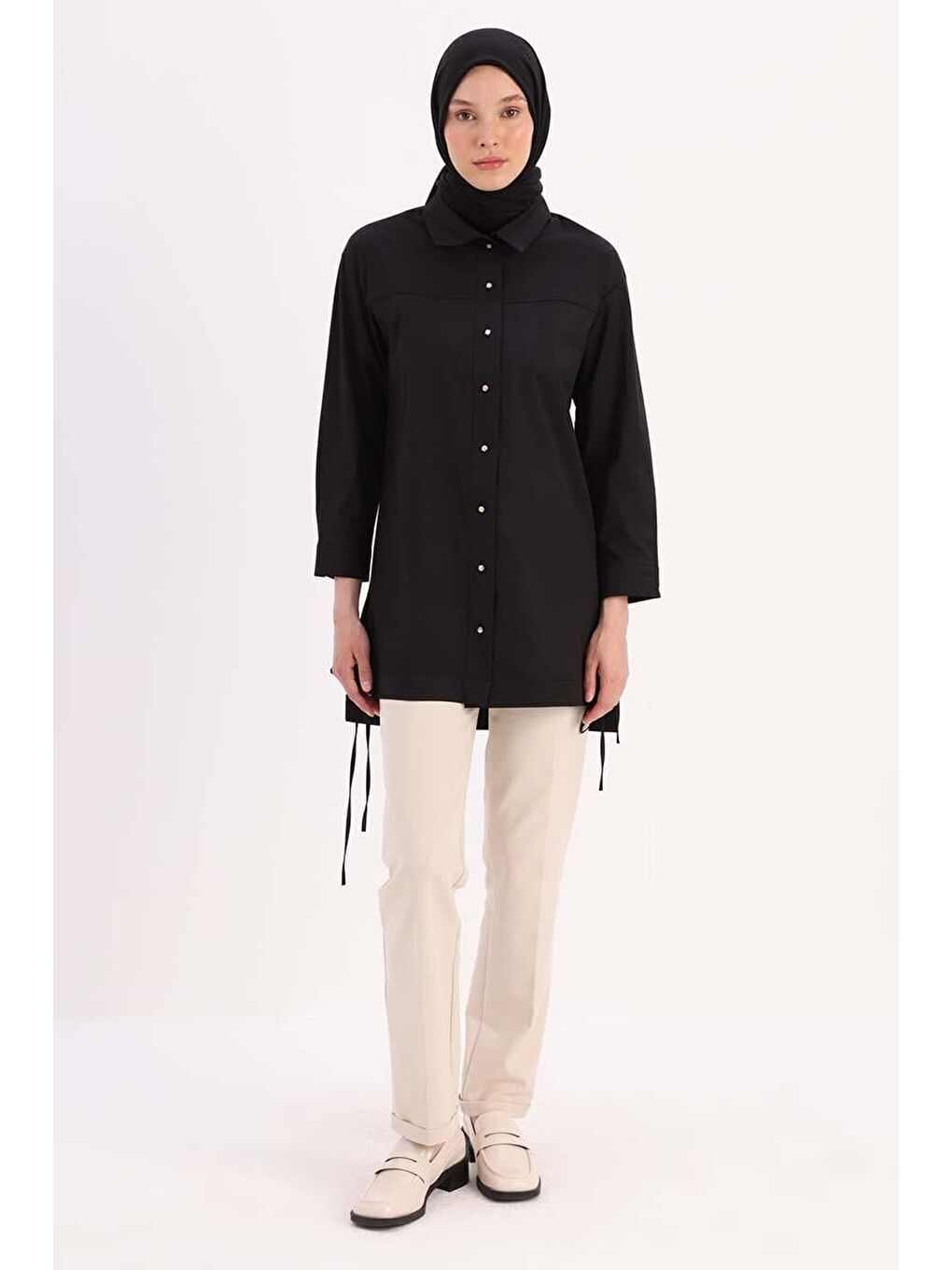 Siyah Pamuklu Roba Ve Dikiş Detaylı Gömlek Tunik-1